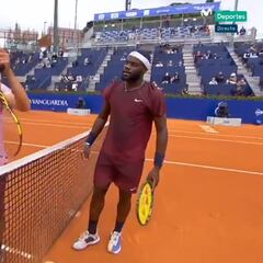 Algo se cuece con este chico para que pasen estas cosas: el gesto de Tiafoe a Alcaraz