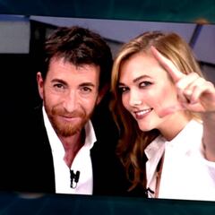 El Hormiguero: Motos desfila con los tacones de Karlie Kloss