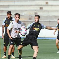 Cruce de equipos con buenas sensaciones veraniegas