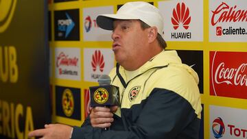 Miguel Herrera carga contra el calendario de la Copa MX