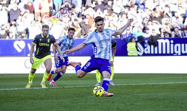 El Málaga de Juanfran Funes bate récords y coge carrerilla