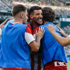 Yuri Berchiche: “Ojalá se pueda confirmar la llegada de Laporte”