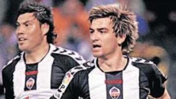 <b>ADIÓS DEFINITIVO. </b>Natalio Lorenzo jugará esta temporada en el Almería.