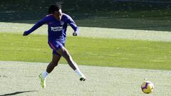 Gelson Martins, en un entrenamiento del Atl&eacute;tico.