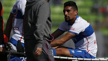 El jugador de Universidad Catolica Branco Ampuero