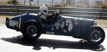 Tercera edición de la reunión y exhibición de automóviles clásicos en el circuito del Jarama

