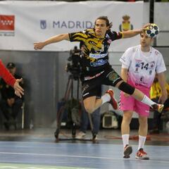 El Ademar sudó en cuartos para superar a Hombrados