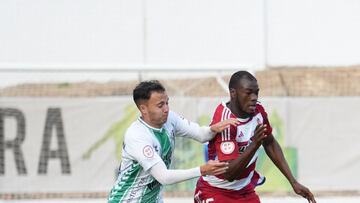 Ale Mar¨ªn pugna con Lassina