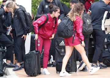 Ohiane Hernández a su llegada al hotel de la concentración de la Selección en Oliva.