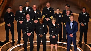 Durante la 97? edici¨®n de los Oscar, la Academia rindi¨® homenaje al Departamento de Bomberos de Los Angeles, quienes no dudaron en bromear sobre algunas cintas.