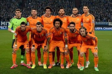 Uno de los colores ms llamativos que ha lucido el Real Madrid a lo largo de sus 119 a?os fue la vestimenta de color naranja con la que jug algunos encuentros en la temporada 2013-14, como el encuentro que disput ante el Schalke 04 en Gelsenkirchen. Los blancos ganaron 1-6, con dos goles de Cristiano, dos de Bale y otros dos de Benzema, la BBC brillaba en tierras germanas.