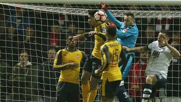 David Ospina fue titular en el triunfo 2-1 de Arsenal sobre Preston North End