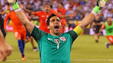 “El mejor de la historia”: así reaccionó el fútbol chileno ante el retiro de Bravo