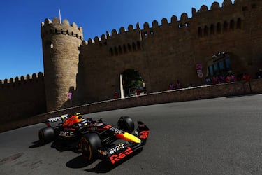 Checo Pérez tiene un prometedor viernes en Bakú