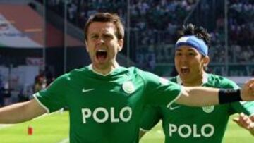 <b>LÍDER NATO. </b>Misimovic celebra un gol con el Wolfsburgo alemán en la Bundesliga.