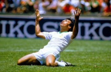Hugo Sánchez tuvo en sus pies el gol del triunfo ante Paraguay, sin embargo, falló un penal y al final igualaron 1-1 en México 86.