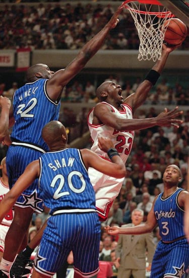 Warriors beat Grizzlies and overtake Bulls 72-game record