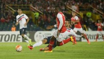 Santa Fe empat&oacute; 0-0 en su primer partido ante Cerro Porte&ntilde;o por rl Grupo 8 de la Copa Libertadores.