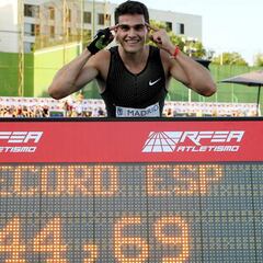 Hortelano hace 44.69 en 400 y destroza el récord de Cornet