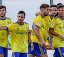 El Cádiz impone su calidad en Rota para vencer a Los Barrios