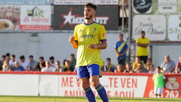 David Toro durante un partido con el Cádiz.
