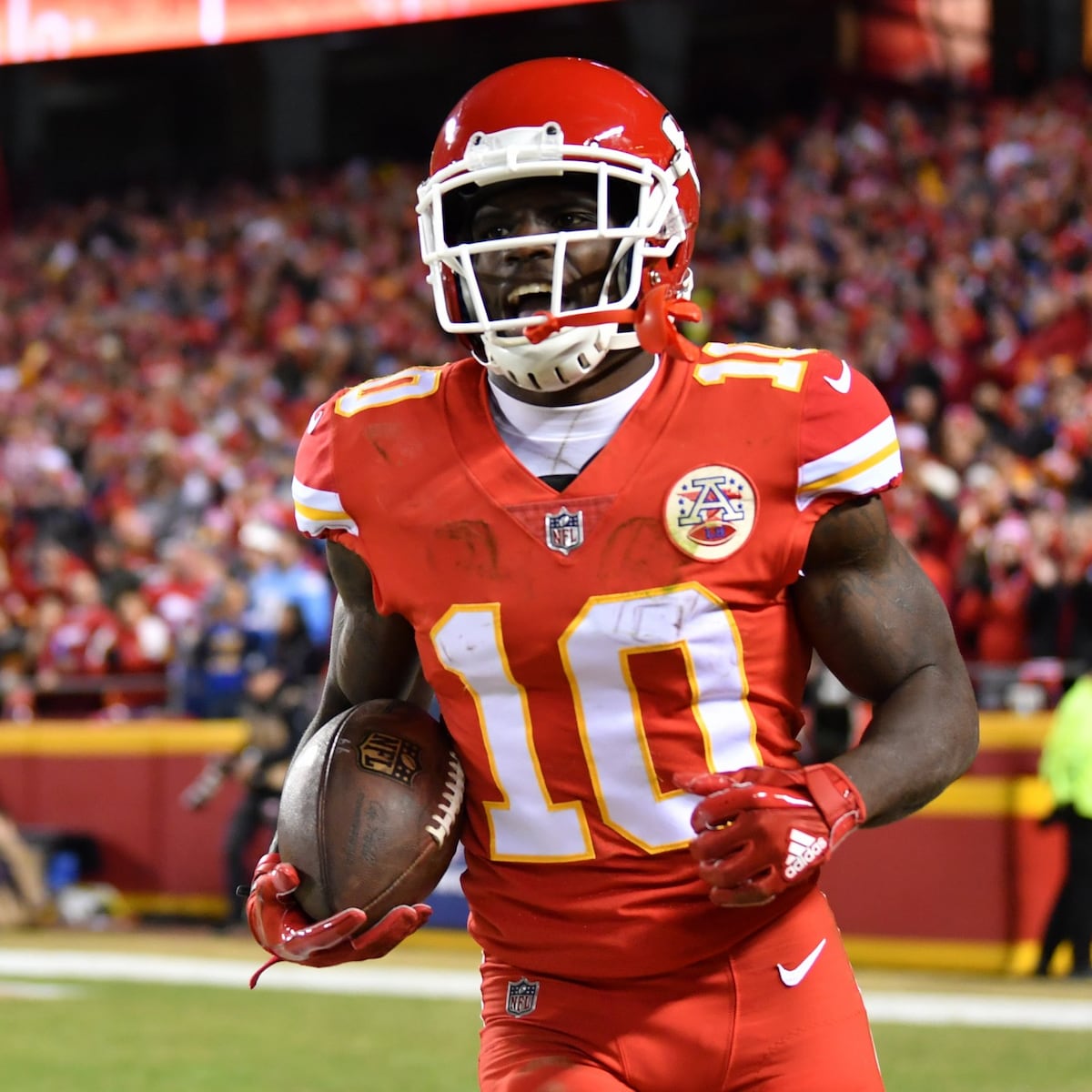 Tyreek Hill's cryptic post has Chiefs fans buzzing about a possible reunion - AS USA