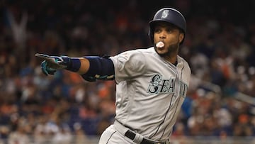 MIAMI, FL - JULY 11: Robinson Cano #22 of the Seattle Mariners and the American League celebrates hitting a home run in the tenth inning against the National League during the 88th MLB All-Star Game at Marlins Park on July 11, 2017 in Miami, Florida.   Mike Ehrmann/Getty Images/AFP
 == FOR NEWSPAPERS, INTERNET, TELCOS &amp; TELEVISION USE ONLY ==