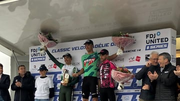 Marc Brustenga, en lo alto del podio.