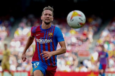 El 1 de julio de 2019 fue fichado por el Sevilla F. C. hasta 2023 pero en 2022 fue cedido al Barcelona