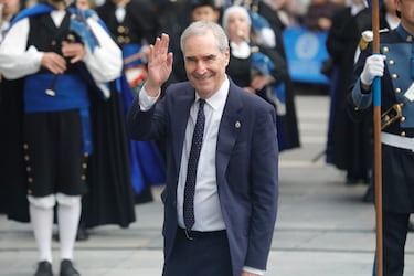 El escritor y ex político Michael Ignatieff, premio Princesa de Asturias Ciencias Sociales 2024, a su llegada al Teatro Campoamor.
