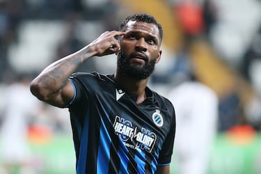 El Brentford anunció el fichaje de Igor Thiago procedente del Club Brujas con un contrato de cinco años por una cifra de traspaso de alrededor de 30 millones de euros. El jugador de 22 años permanecerá en el club belga el resto de la temporada antes de incorporarse a los Bees el 1 de julio.