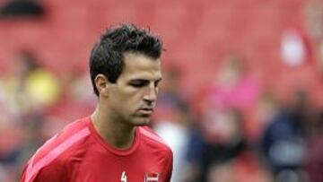 Cesc Fábregas anuncia que se queda en el Arsenal esta temporada