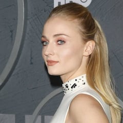 Los Oakland Raiders trollean a Sophie Turner en twitter