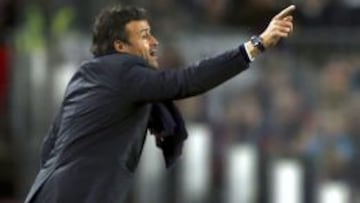 El entrenador del F. C. Barcelona, Luis Enrique, durante el encuentro correspondiente a la fase de grupos de Liga de Campeones ante el PSG.