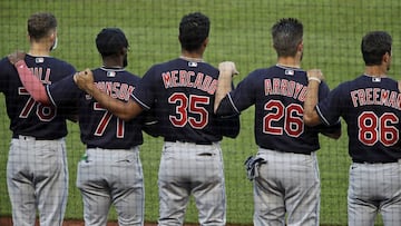 La novena de Atlanta removi&oacute; una escultura de madera afuera de su parque de pelota, Truist Park, en la que figura un hacha que promueve el Tomahawk Chop.