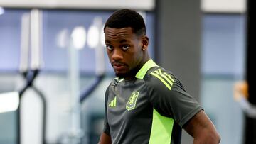 Jhon Jáder Durán, emociona e ilusiona al Aston Villa