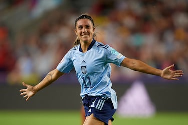 Spain women’s national team squad may see the return of the 15 players who rejected the team
