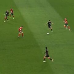 Asistencia de Borré a Kamada: Lo deja solo frente al arco