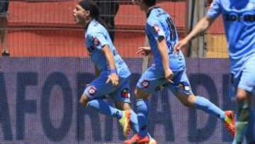 Manuel Villalobos celebra su gol 200 en el profesionalismo.