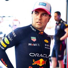 Lewis Hamilton sobre Checo Pérez: “Estoy orgulloso de él, espero que pase a Verstappen”