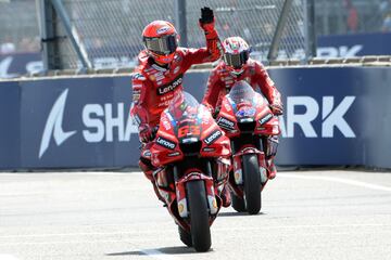 Celebración de Francesco Bagnaia tras conseguir la pole en el Gran Premio de Francia. 