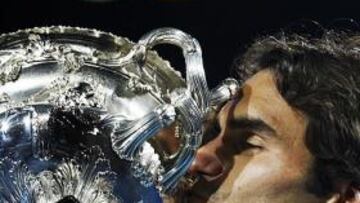 Federer considera que la nueva generación le hace "más fuerte"