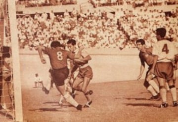 27-02-1955: La Roja derrotó por 7-1 a Ecuador en Copa América.