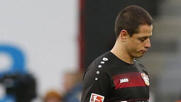 El equipo del atacante mexicano dejó ir el triunfo ante el Wolfsburgo. Toprak falló la pena máxima.