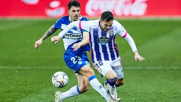Oscar Plano of Real Valladolid CF and Ximo Navarro of Deportivo Alaves during the Spanish league, La Liga Santander, football match played between Deportivo Alaves and Real Valladolid CF at Mendizorroza stadium on February 5, 2021 in Vitoria, Spain.
AFP7