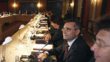 <b>PREOCUPACIÓN. </b>La UEFA no quiere que las mafias de apostadores salpiquen al mundo del fútbol.