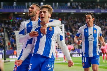 Le necesitamos, Pitoniso Pito