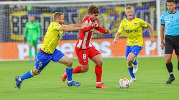 Griezmann, ante el Cádiz.