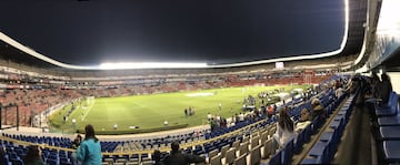 El Estadio Corregidora reunió a grandes ex Estrellas de América y de Europa, por ello te presentamos las mejores imágenes que dejó este duelo.