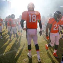Manning vuelve, le da el seed 1 a los Broncos... y otras chuflas